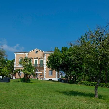 Tenuta Villa Colle Sereno มอนเตมาร์เชียโน ภายนอก รูปภาพ