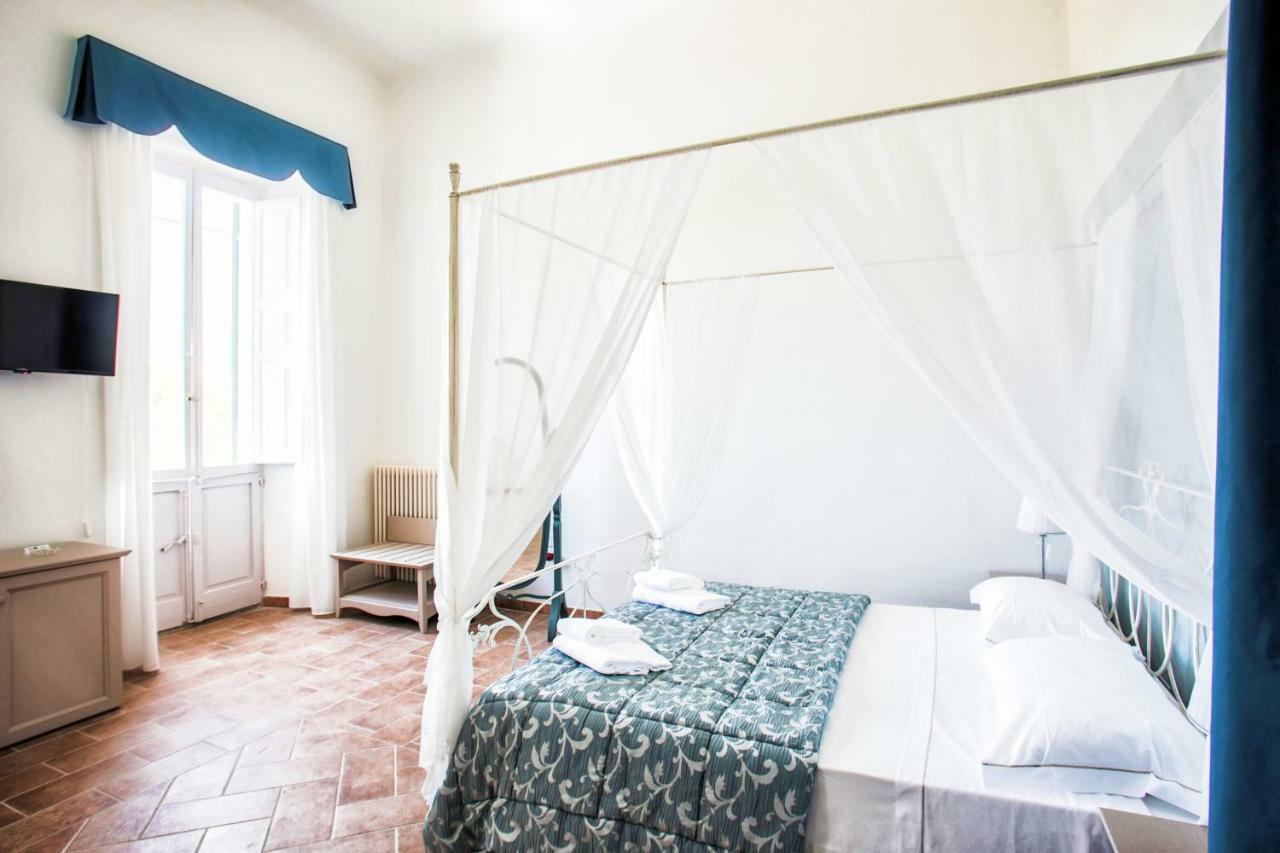 Tenuta Villa Colle Sereno มอนเตมาร์เชียโน ภายนอก รูปภาพ